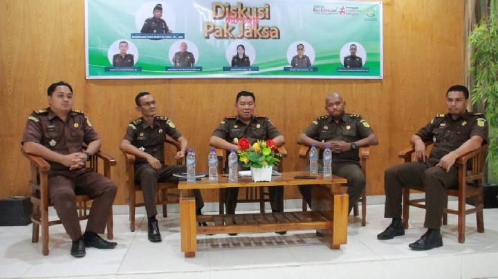 "Diskusi Bareng Pak Jaksa", Terobosan Baru Kejari Mabar Tentang Hukum