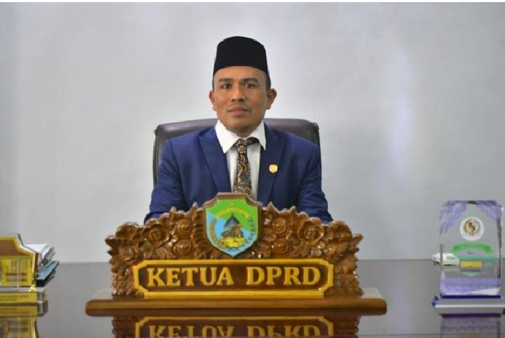 Ketua DPRD Mabar Sambut Positif Kehadiran Mahasiswa di Sidang RAPBD