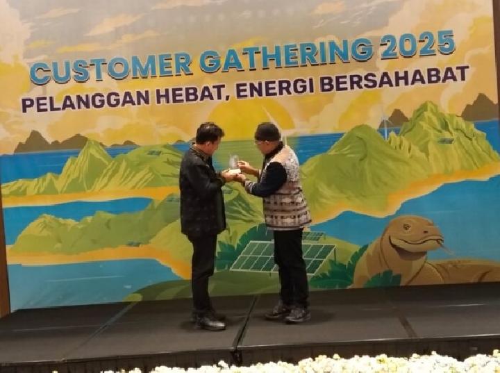 PLN Dorong Transisi Energi Bersih di Flores, Labuan Bajo Jadi Pelanggan REC Pertama