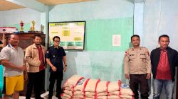Imigrasi Labuan Bajo Bersama Forkopimda Salurkan 1 Ton Beras untuk Warga Terdampak Gempa di Sano Nggoang